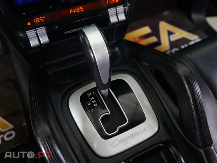 Porsche Cayenne Tiptronic