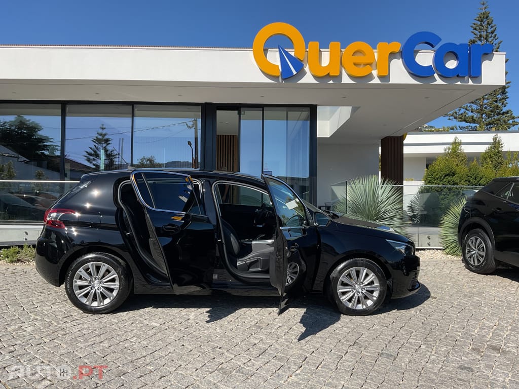 Peugeot 308 1.2 PureTech Allure EAT8
