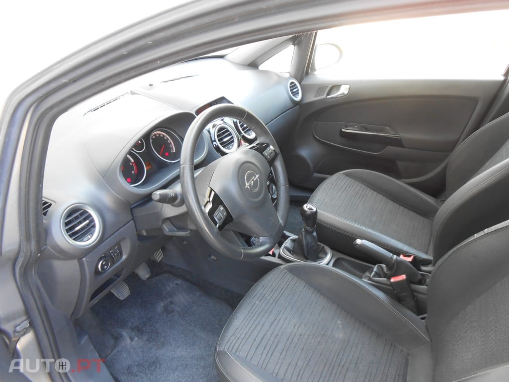 Opel Corsa 1.3 CDTI - GPS
