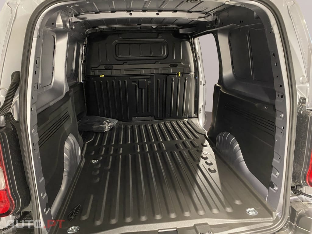Citroen Berlingo Outro