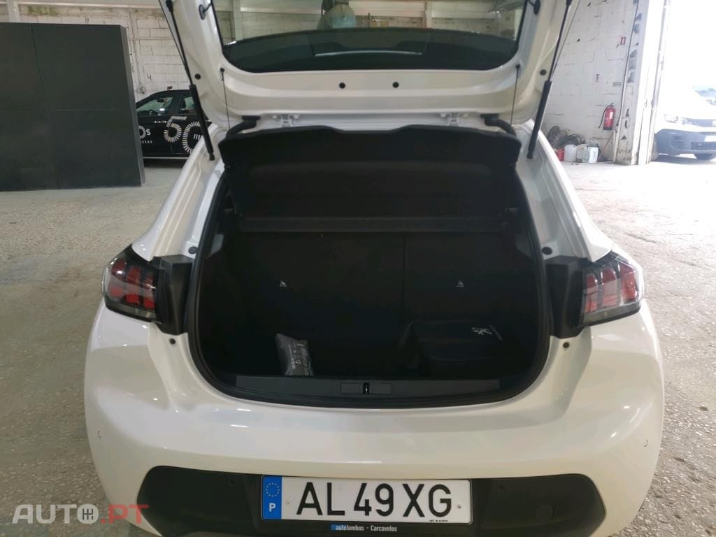 Peugeot E-208 50 kWh Active Pack