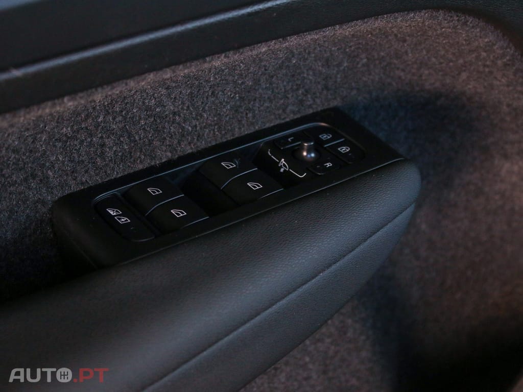 Volvo XC40 Recharge Core