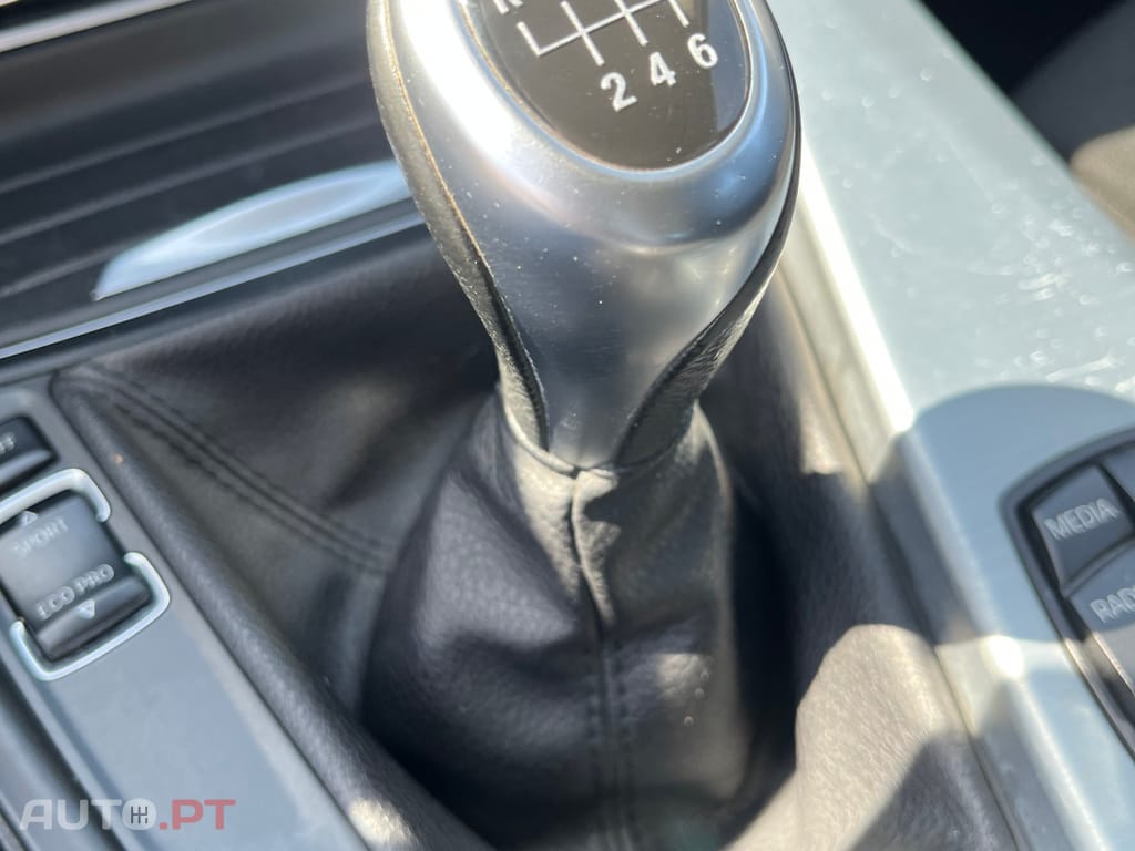 BMW 318 d Touring Sport Line