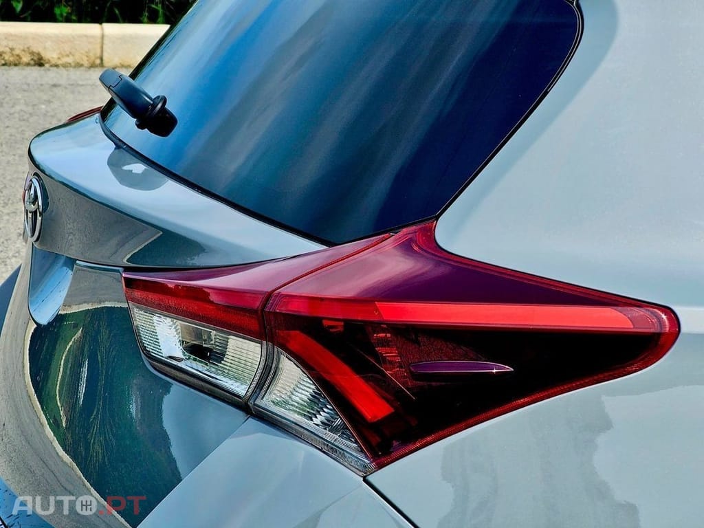 Toyota Auris 1.2 Turbo Team Deutschland