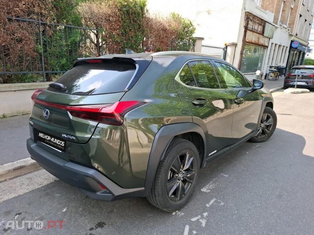 Lexus UX Luxe 2WD