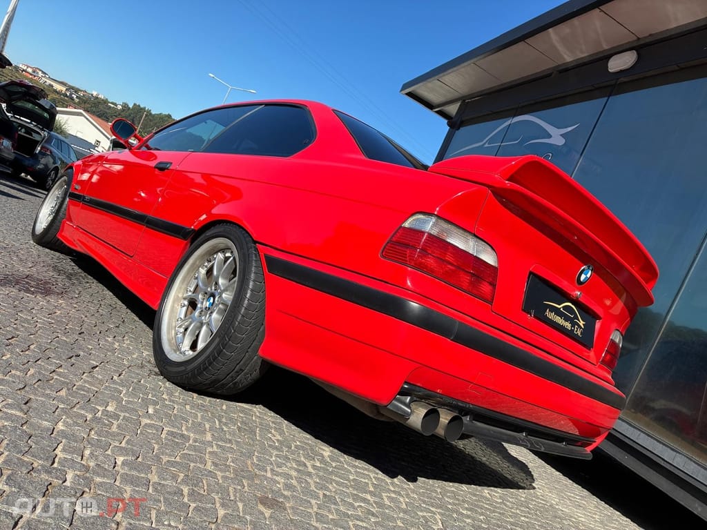 BMW 328 i Coupé M Sport