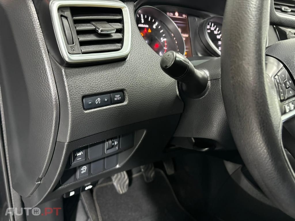 Nissan Qashqai 1.5 DCI BUSINESS 