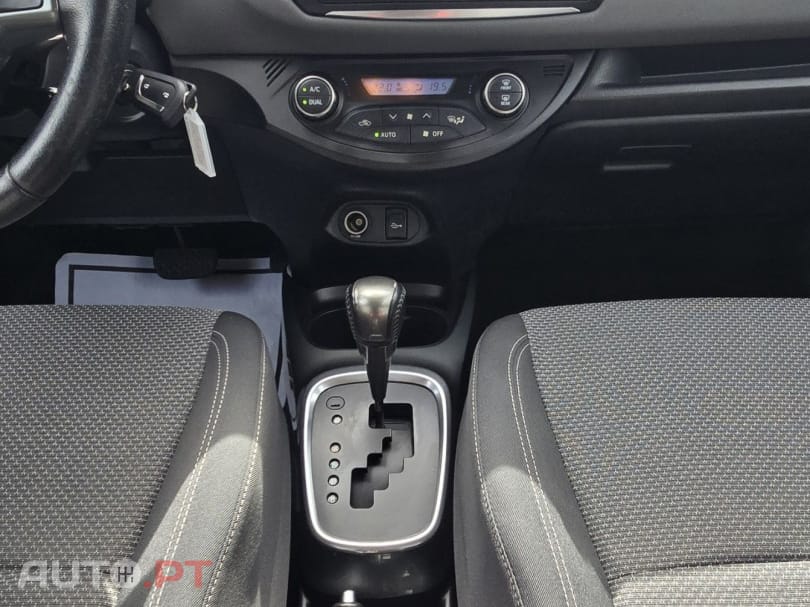 Toyota Yaris 1.5 HSD Comfort