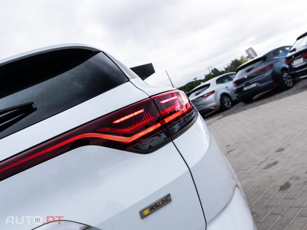Renault Mégane Sport Tourer 1.5 Blue dCi R.S. Line EDC