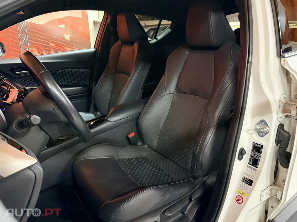 Toyota C-HR 1.8 HSD Exclusive+P.Luxury