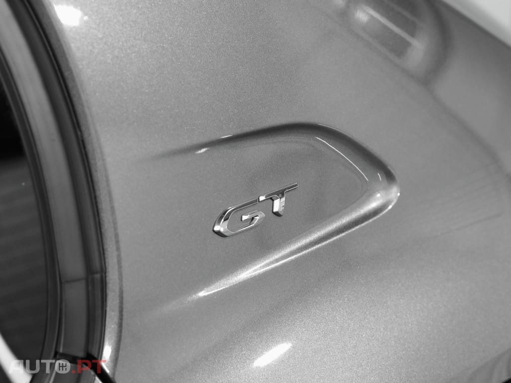 Peugeot 208 1.2 PureTech GT EAT8