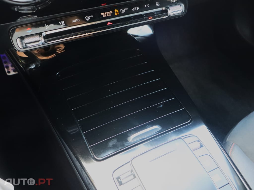 Mercedes-Benz CLA 250 e  Shooting Brake AMG Line