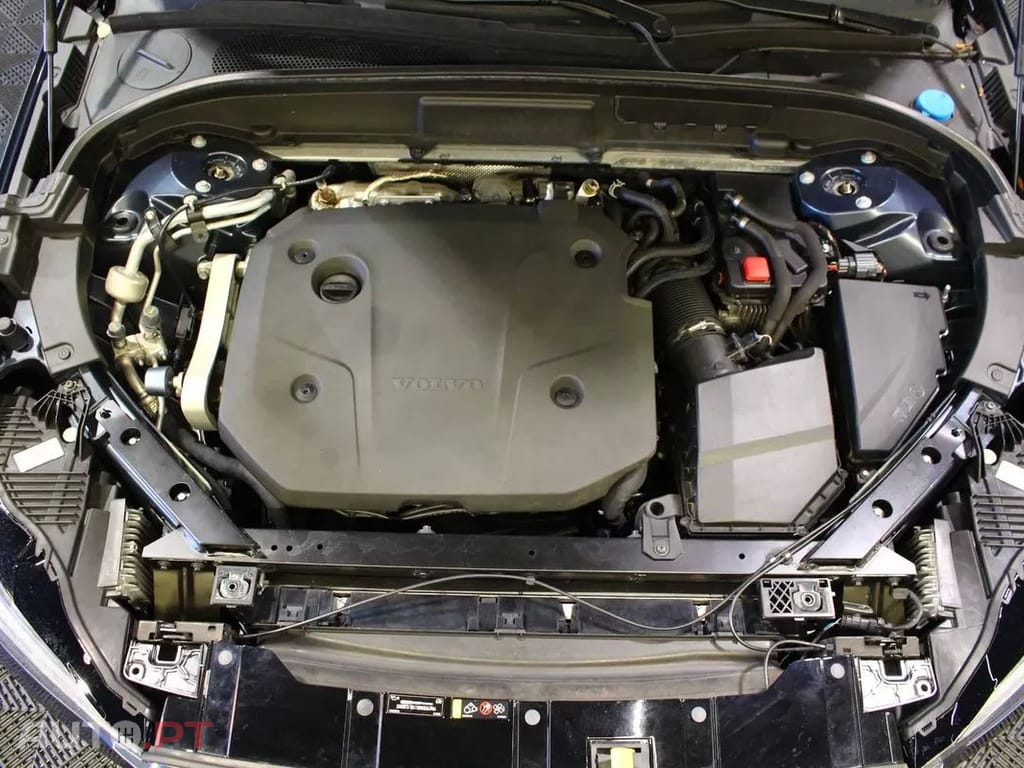 Volvo XC60 2.0 B4 Momentum