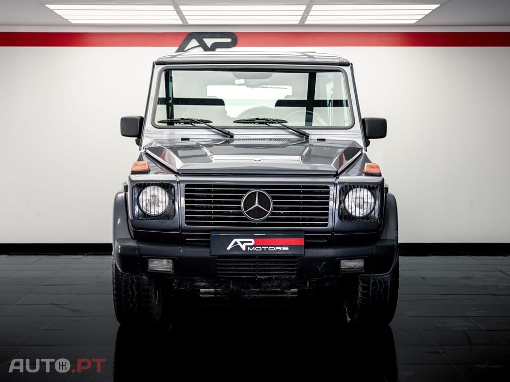 Mercedes-Benz G 320 Auto