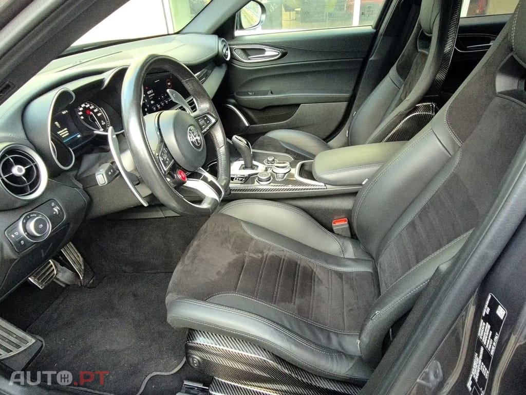 Alfa Romeo Giulia 2.9 Bi-Turbo Quadrifoglio AT8