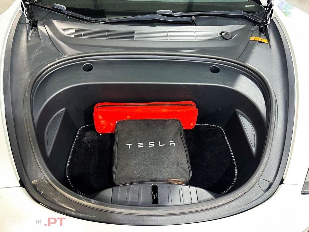 Tesla Model 3 Performance AWD