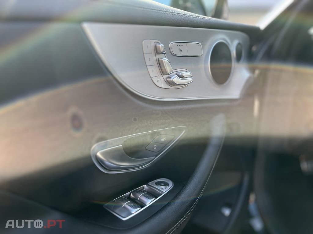 Mercedes-Benz E 300 Coupé