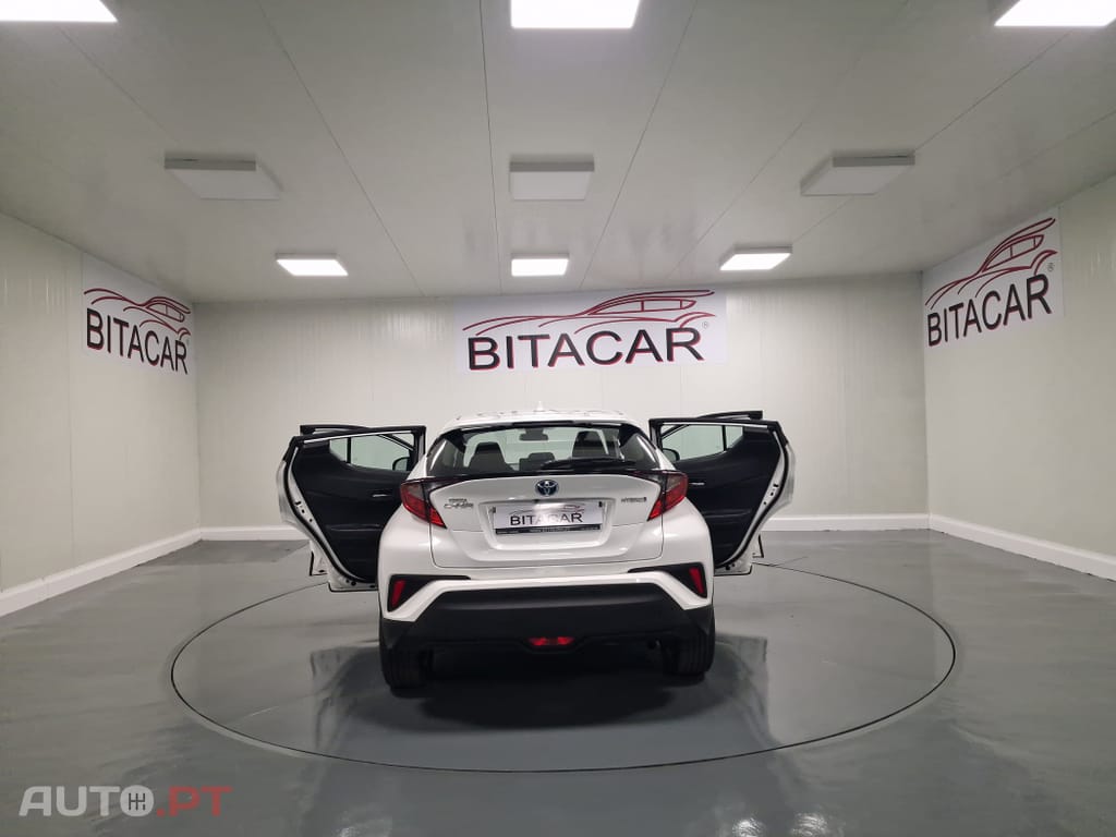 Toyota C-HR 1.8 Hybrid Comfort