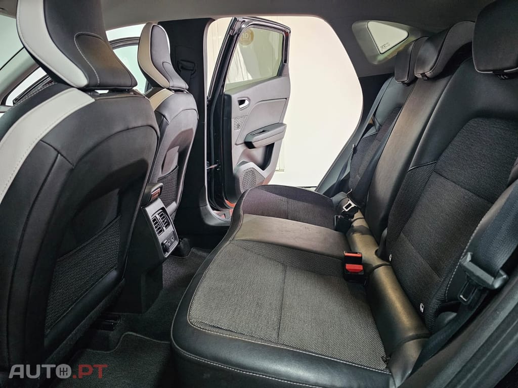 Renault Captur 1.6 E-Tech Full Hybrid Evolution