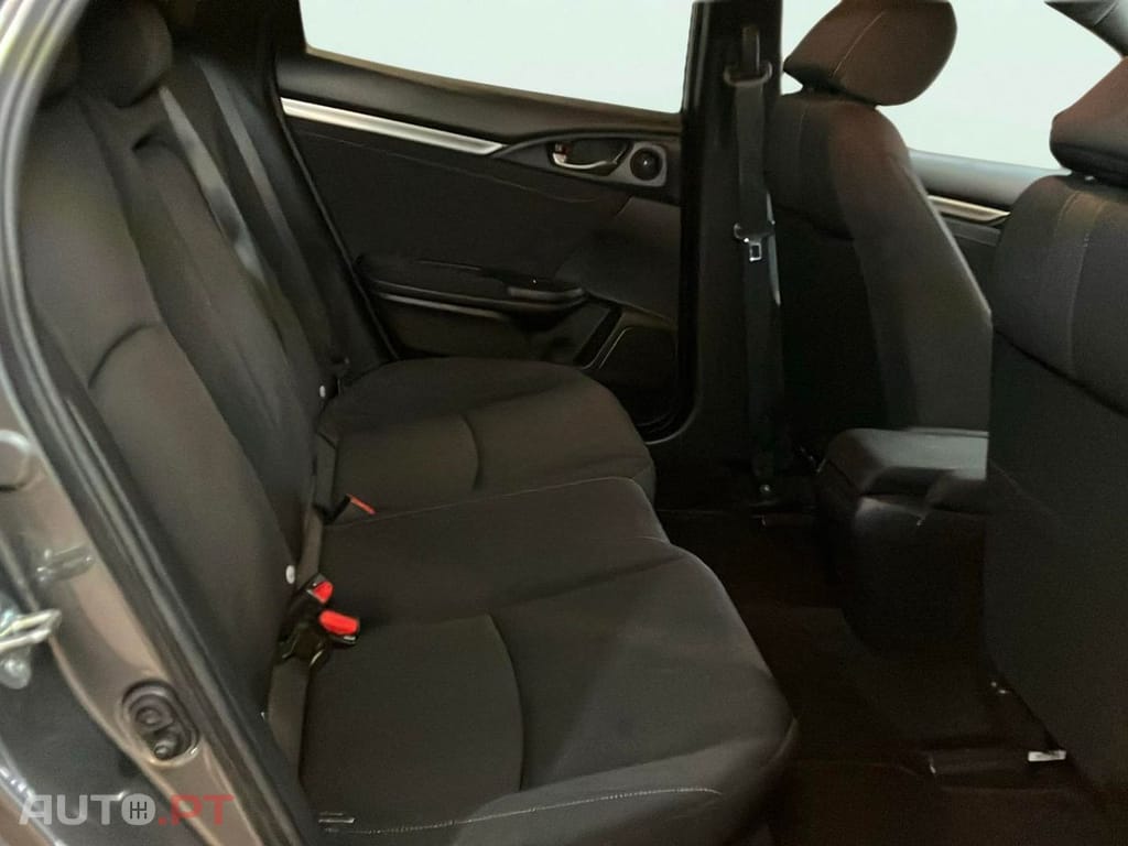 Honda Civic 1.0 i-VTEC Elegance
