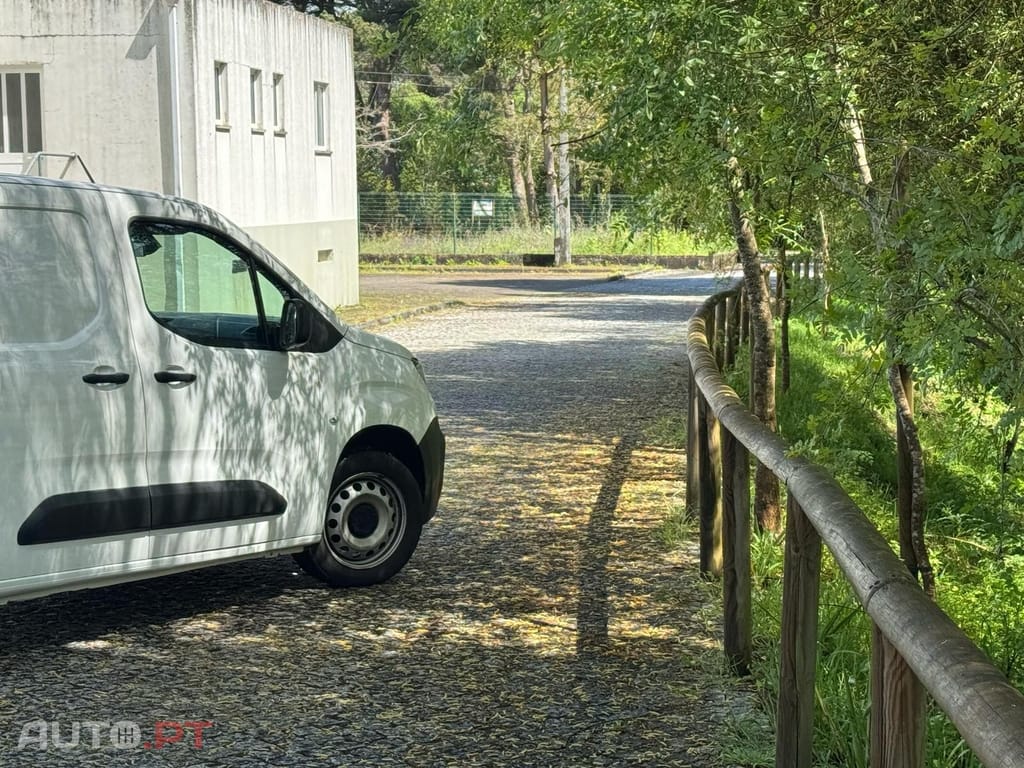 Peugeot Partner 1.5 BlueHDi Premium Longa