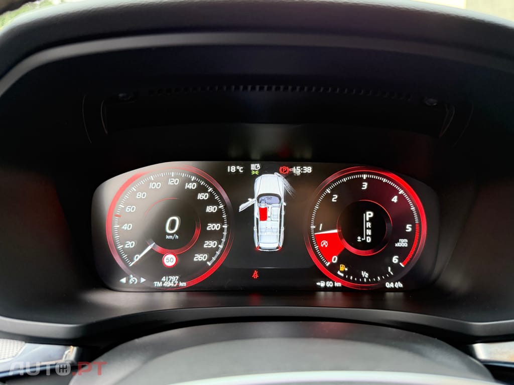 Volvo V60 2.0 D4 R-Design Geartronic