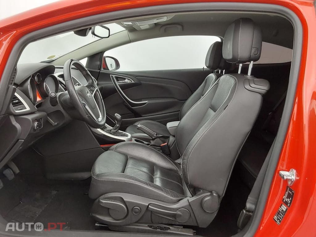 Opel Astra GTC 2.0 CDTi S/S