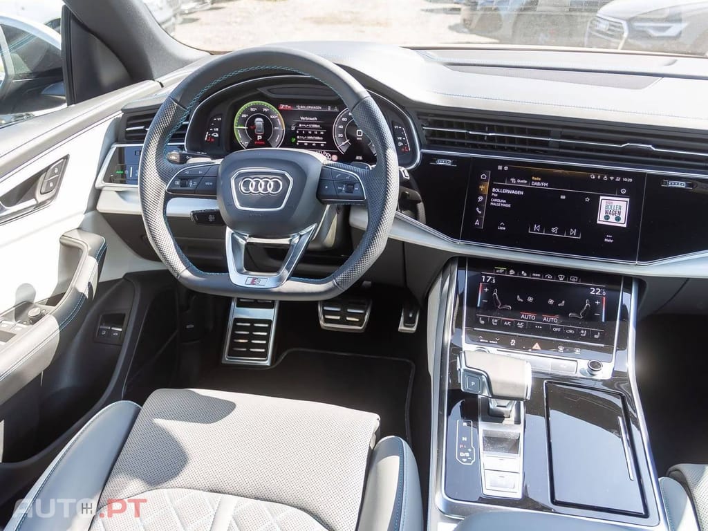 Audi Q8 60 TFSIe S line Matrix