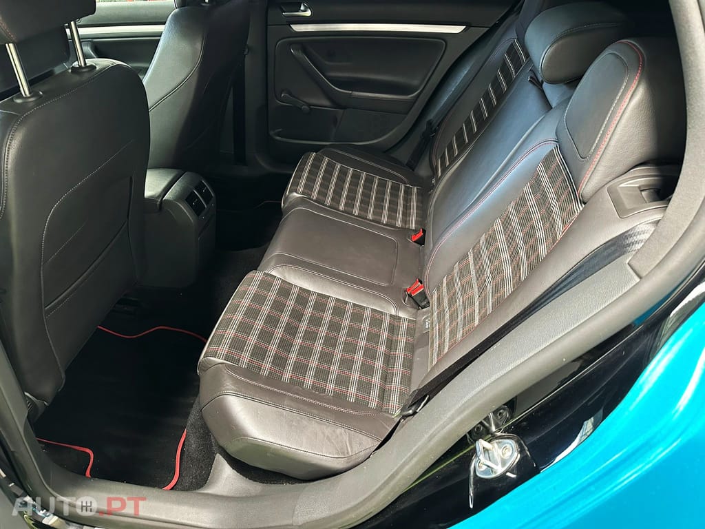 Volkswagen Golf VI 2.0 GTI Edition 30