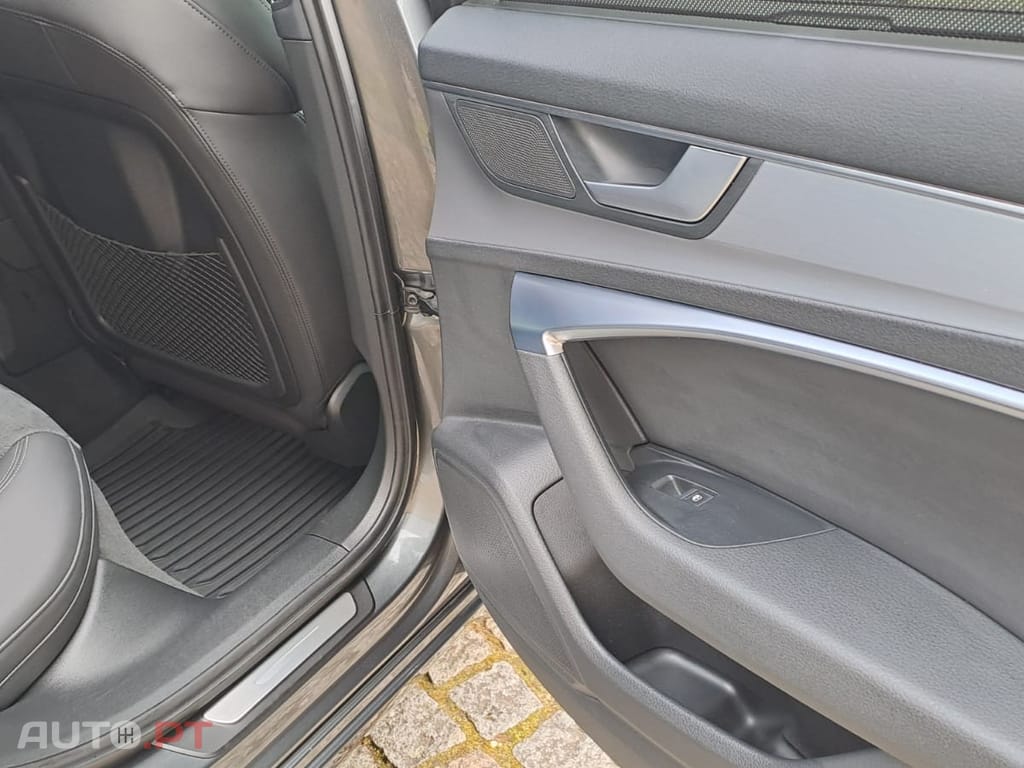 Audi A6 Avant TFSIe Quattro S line S Tronic