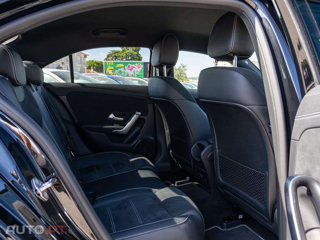 Mercedes-Benz A 250 e 8G-DCT AMG Line — fotografia 16