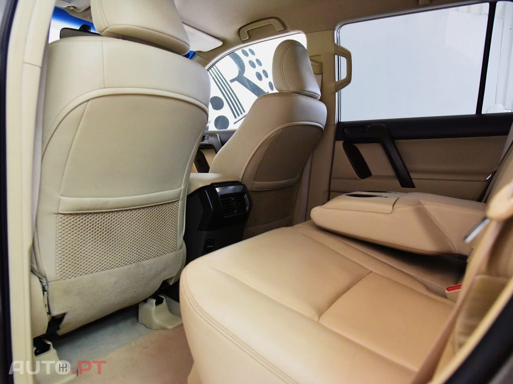 Toyota Land Cruiser 2.8 D-4D CA