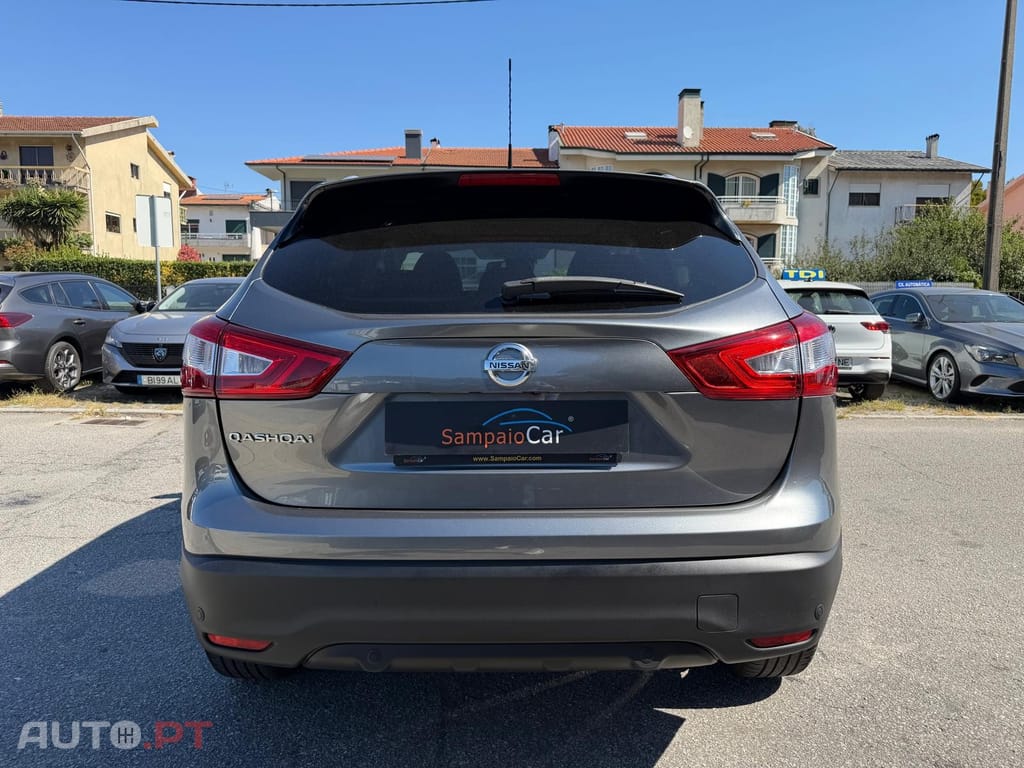 Nissan Qashqai 1.2 DIG-T N-Connecta 18