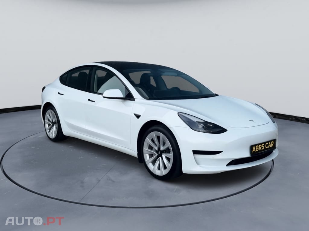 Tesla Model 3 Standard Range Plus RWD