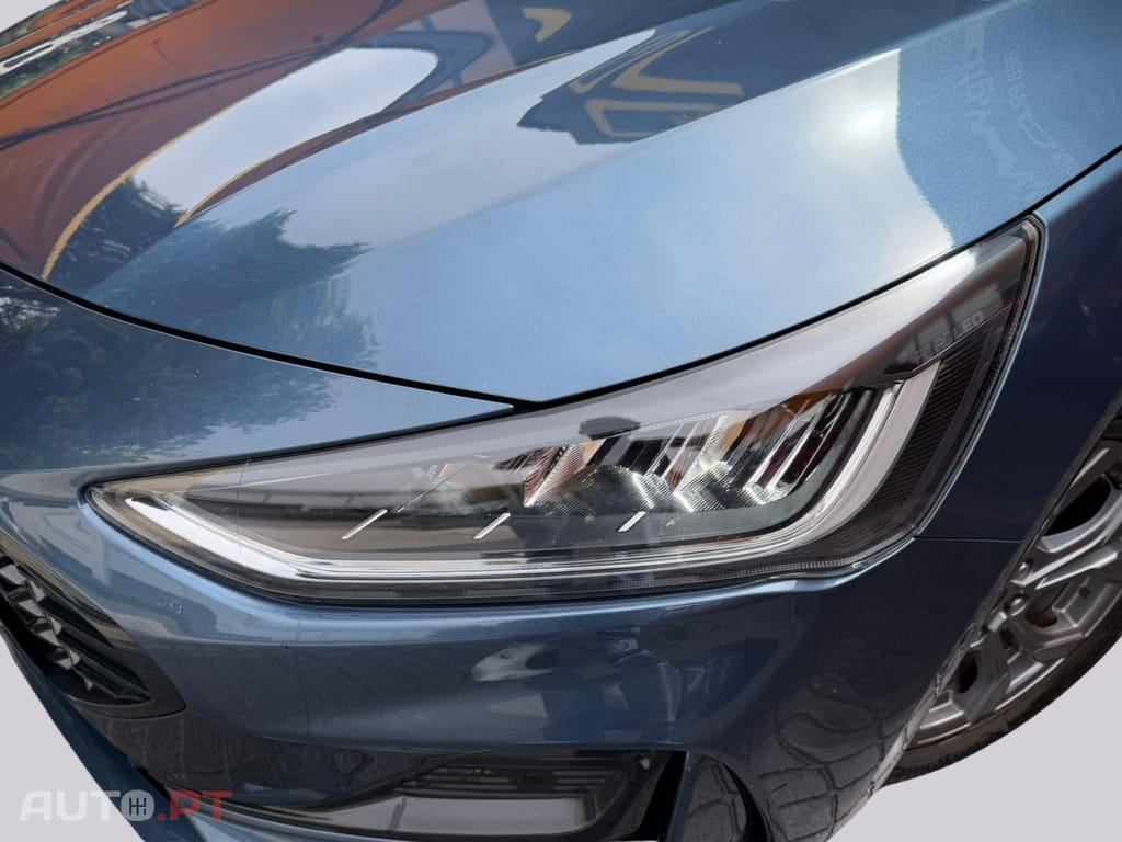 Ford Focus STLINE Hybrid