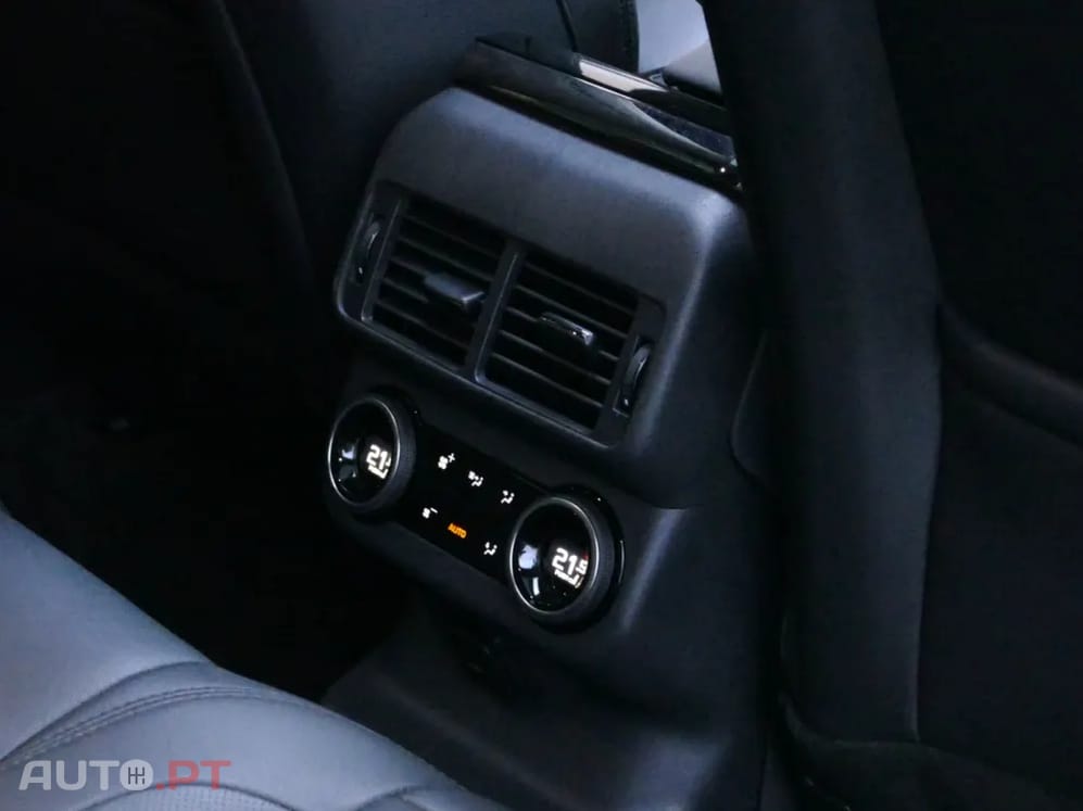 Land Rover Velar 2.0 P400e AWD Dynamic SE