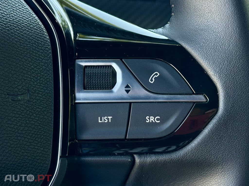 Peugeot 2008 PureTech 100 Allure