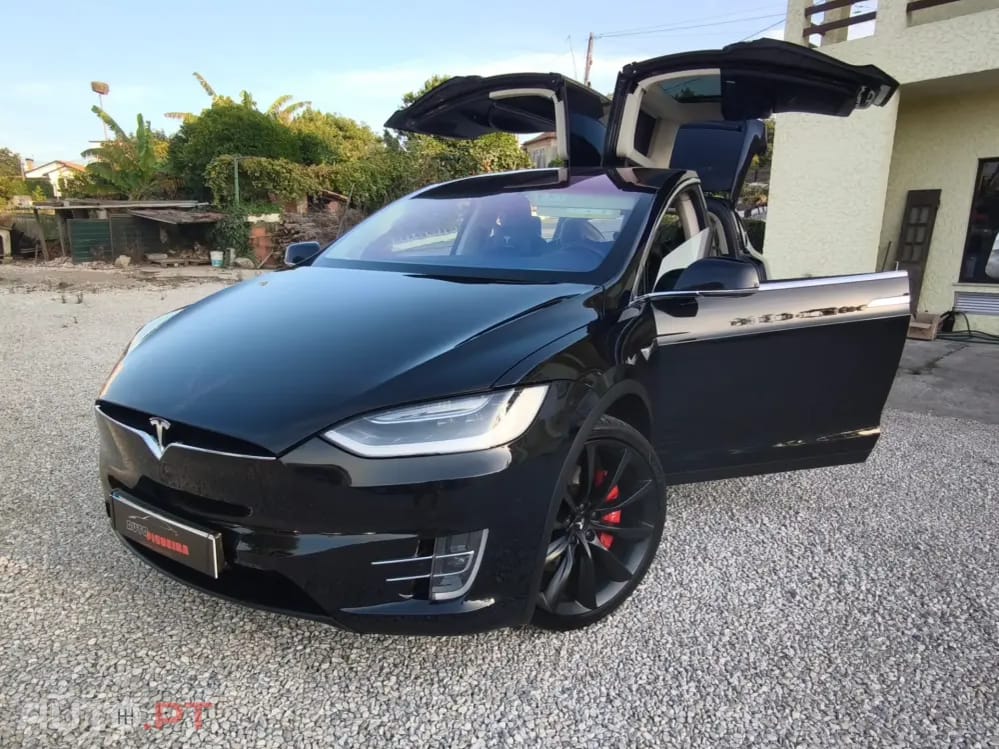 Tesla Model X 100D