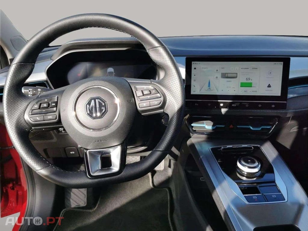 MG MG5 Luxury 