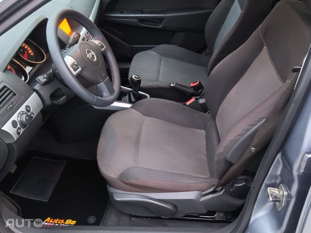 Opel Astra 1.3 CDTi Edition