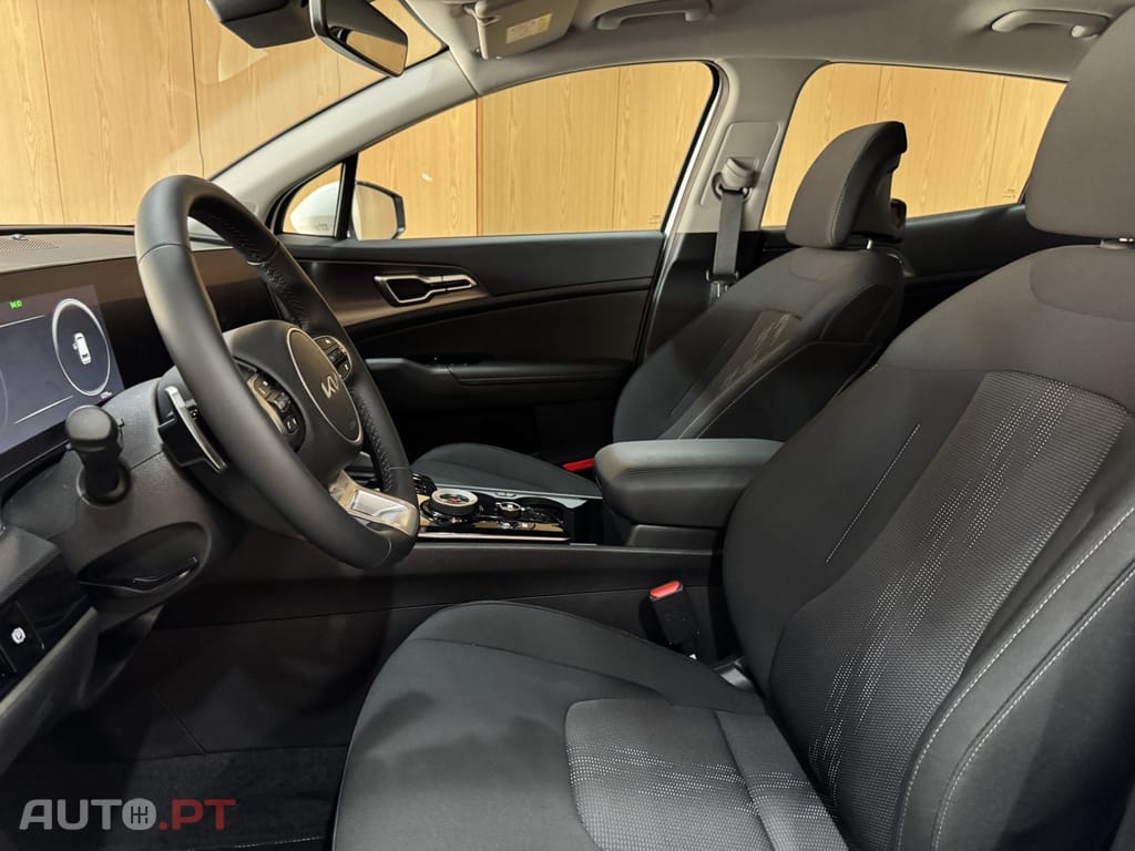 Kia Sportage 1.6 T-GDi HEV Tech