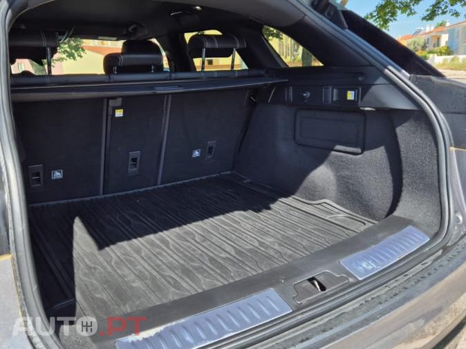 Land Rover Velar 2.0 D R-Dynamic