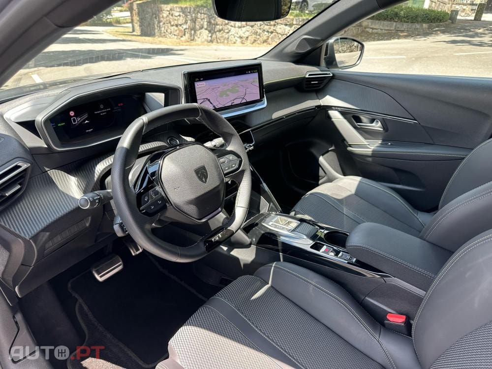 Peugeot E-208 50 kWh GT Pack