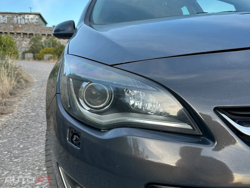 Opel Astra J