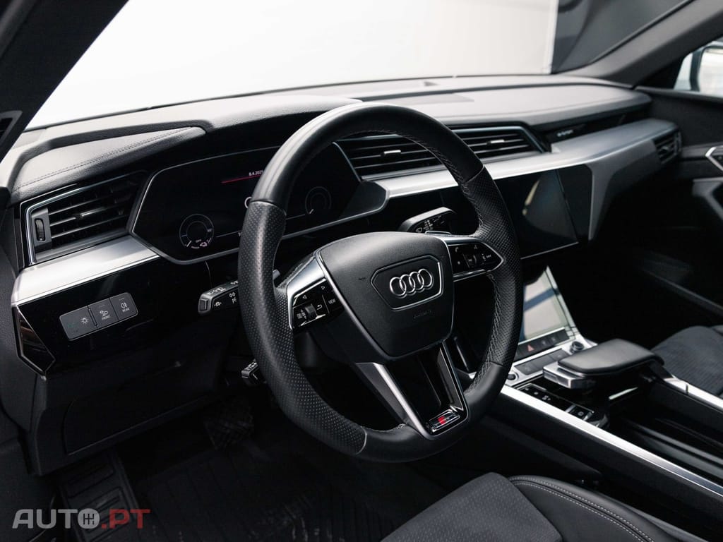 Audi E-Tron 55 quattro S line