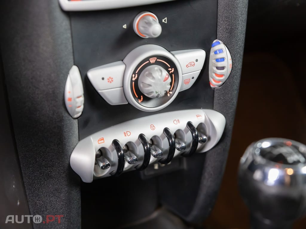 MINI Cooper One D