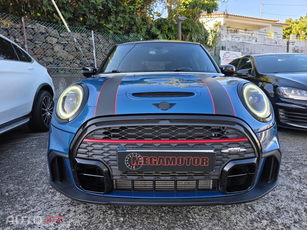 MINI Cooper John Cooper Works Auto Desportiva