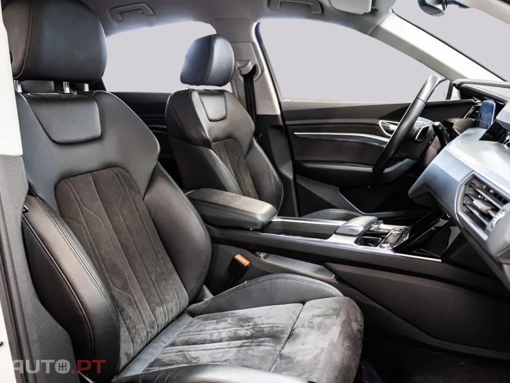 Audi E-Tron I.V.A DEDUTÍVEL  50 S-LINE