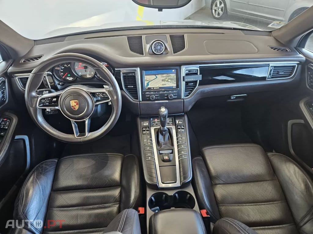 Porsche Macan S