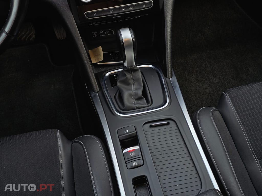 Renault Mégane Sport Tourer BLUE dCi 115 EDC INTENS
